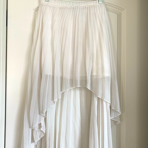 Jessica Simpson Dresses & Skirts - Jessica Simpson high low white skirt